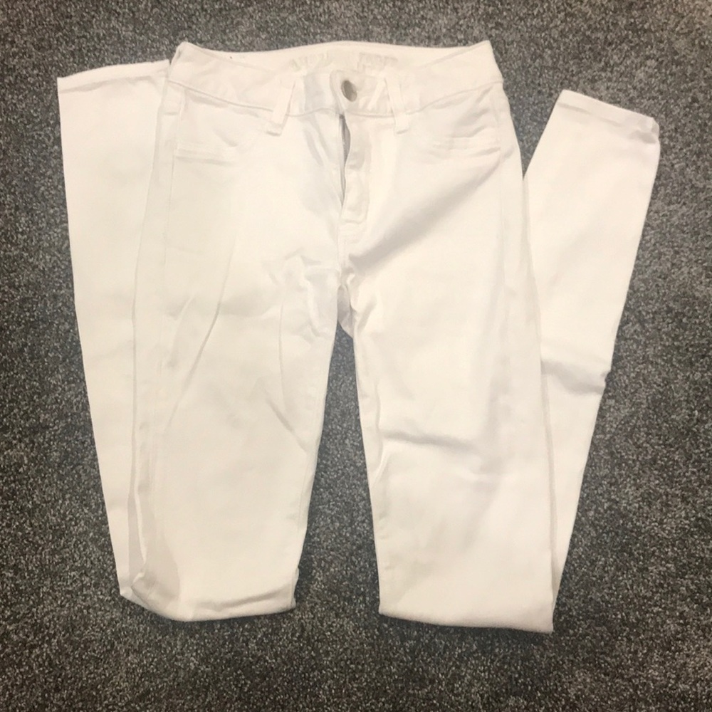 American Eagle white skinny jeans